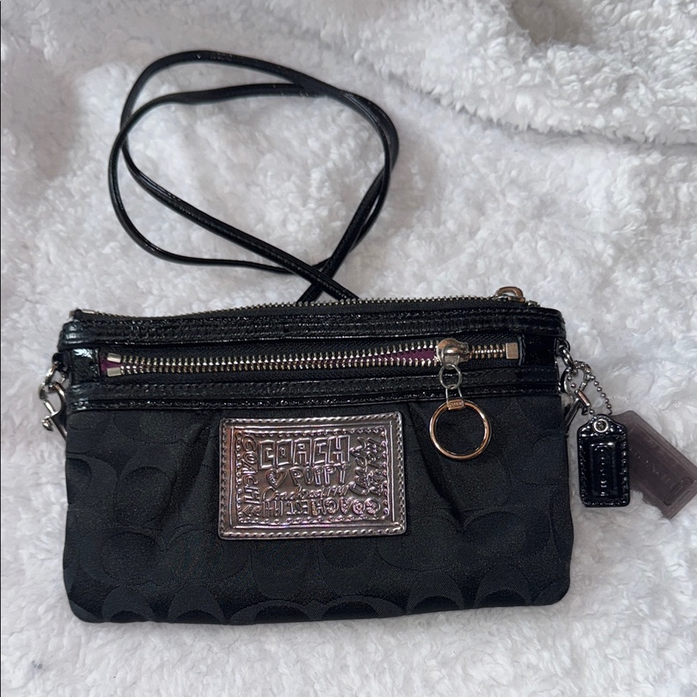 Vintage Coach crossbody clutch